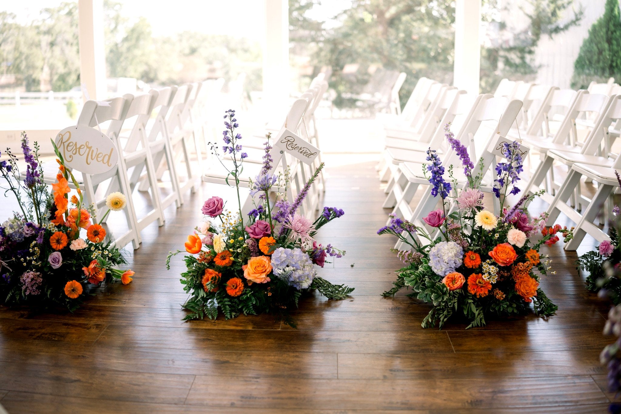 Color-Blocked Garden Florals at Lone Star Mansion